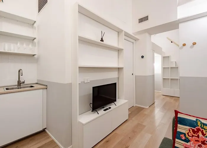 0015 - Navigli - M2 Line Flat Appartamento